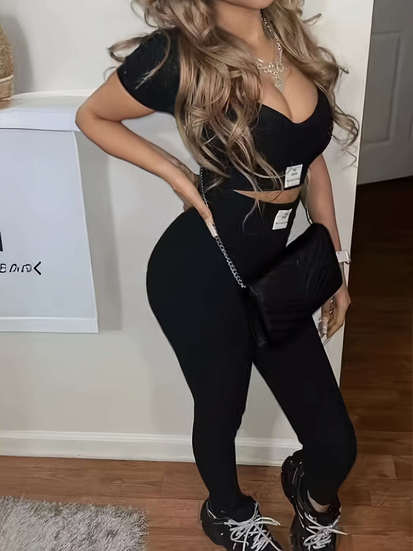 Women'S Short-Sleeve Top And Long Pants Outfit